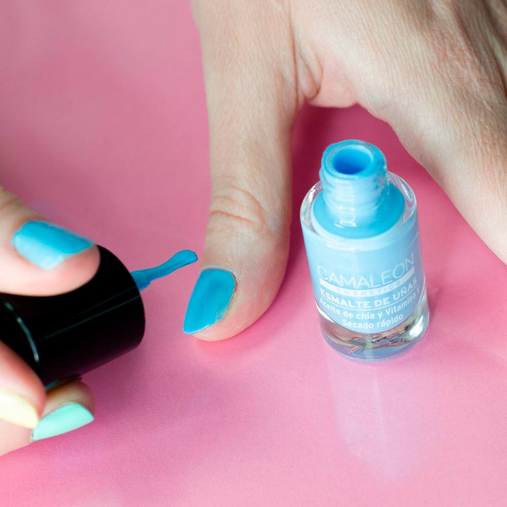 Long-lasting sky blue nail polish